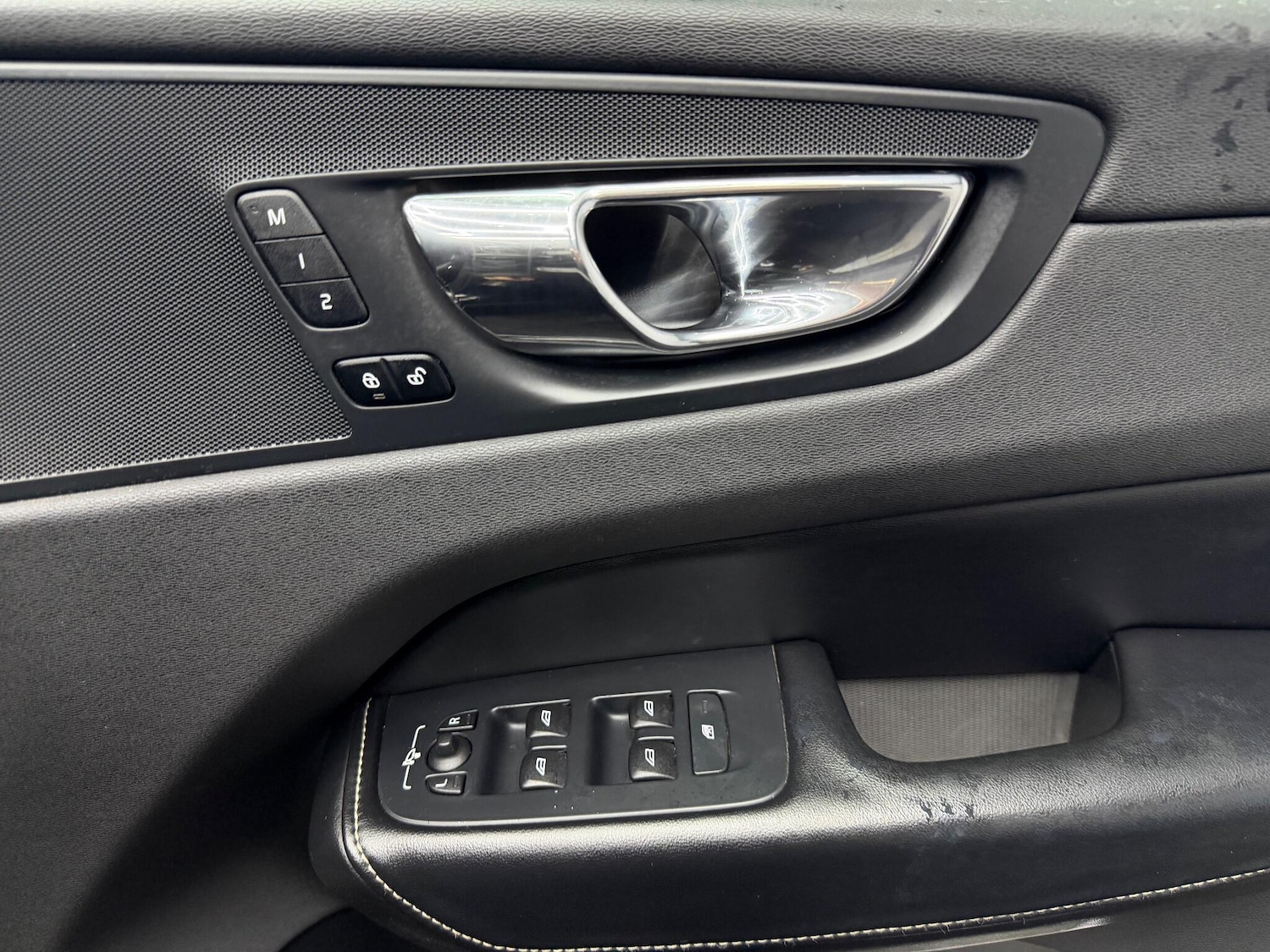 Used Volvo XC60 2018 for sale - 78058968: Photo 21