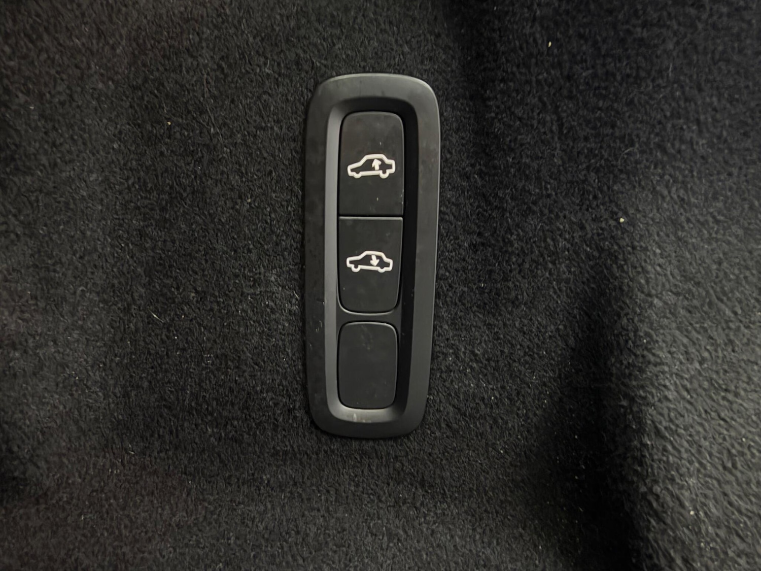 Used Volvo XC60 2018 for sale - 78058968: Photo 26