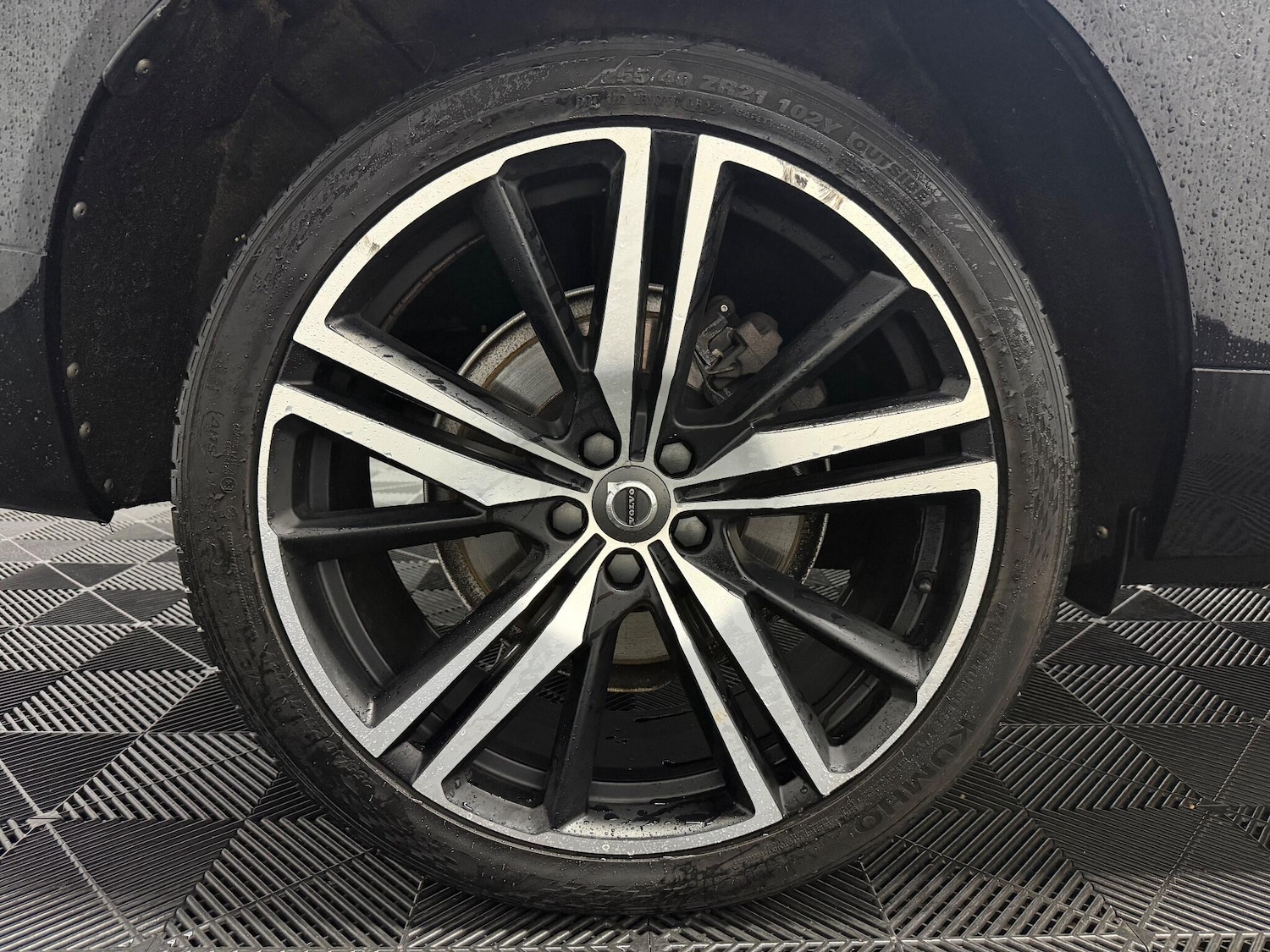 Used Volvo XC60 2018 for sale - 78058968: Photo 32