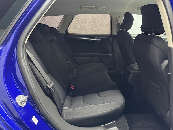 Used Ford Mondeo 2015 for sale - 74875069: Photo 31