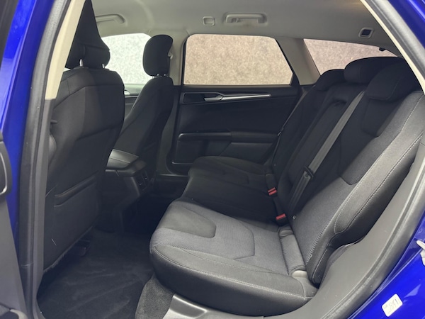 Used Ford Mondeo 2015 for sale - 74875069: Photo 32
