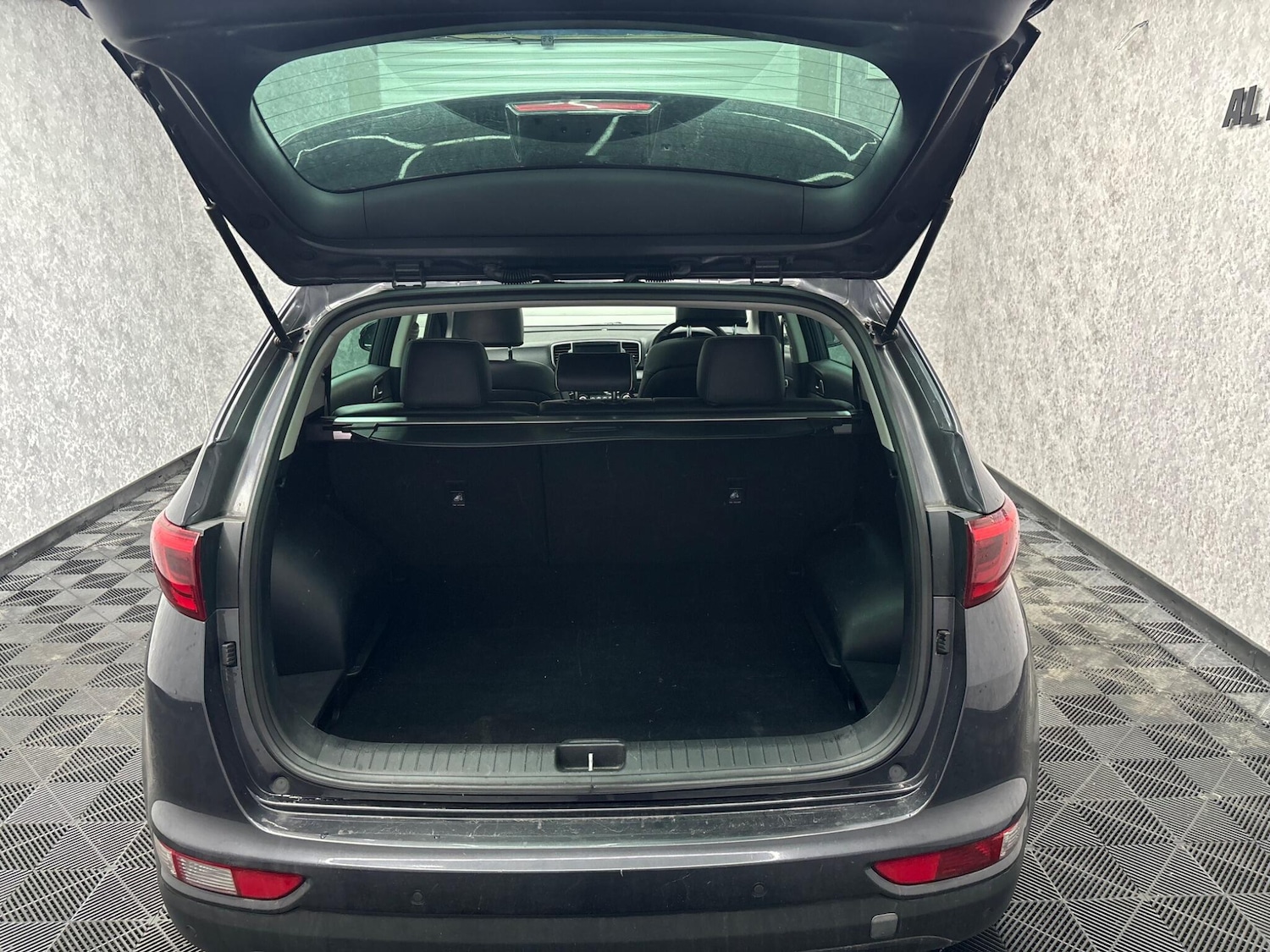 Used Kia Sportage 2018 for sale - 77455624: Photo 32