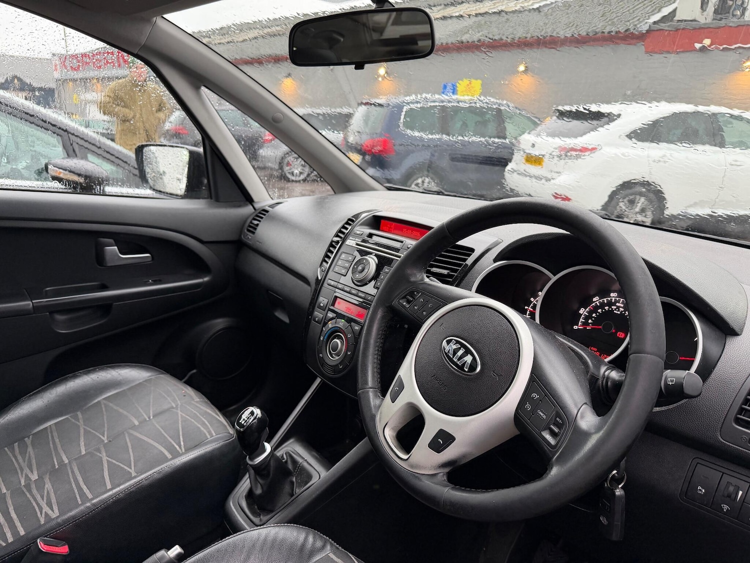 Used Kia Venga 2014 for sale - 77215128: Photo 2
