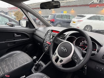Used Kia Venga 2014 for sale - 77215128: Photo