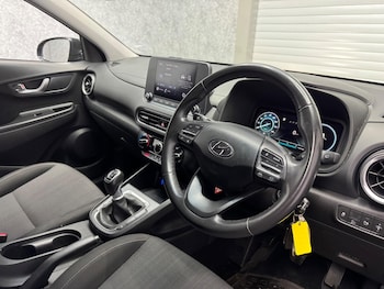 Used Hyundai KONA 2021 for sale - 77057418: Photo