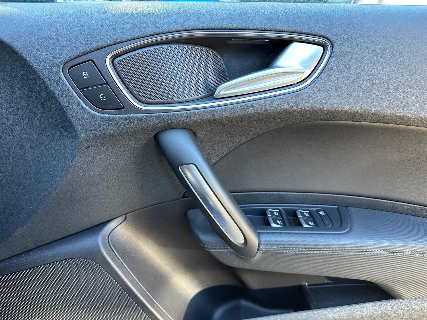 Used Audi A1 2015 for sale - 78058056: Photo 17