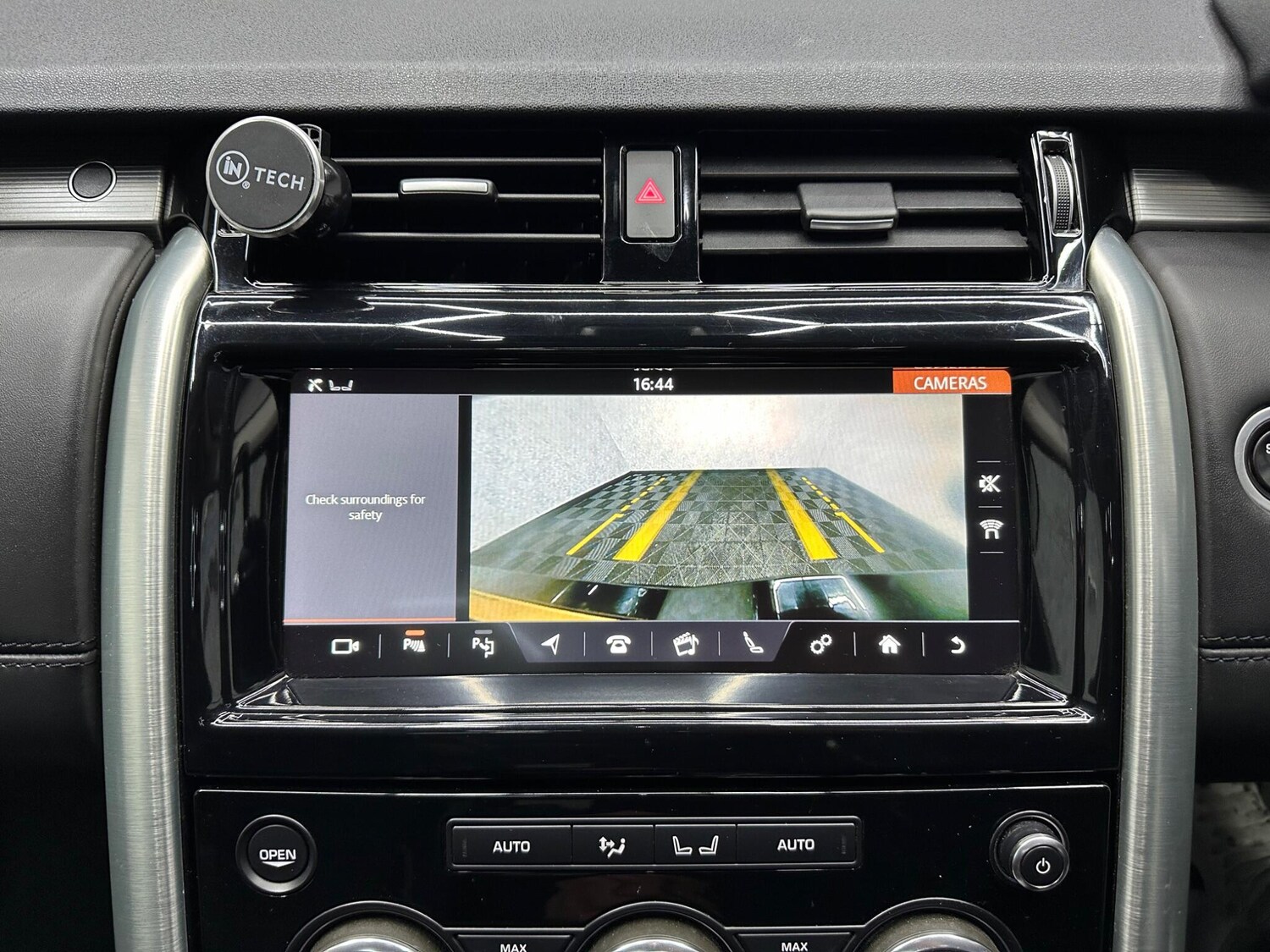 Used Land Rover Discovery 2019 for sale - 78058859: Photo 18