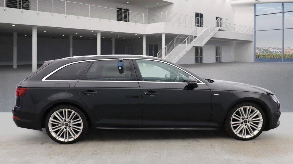 Used Audi A4 2018 for sale - 77611977: Photo 10