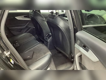 Used Audi A4 2018 for sale - 77611977: Photo