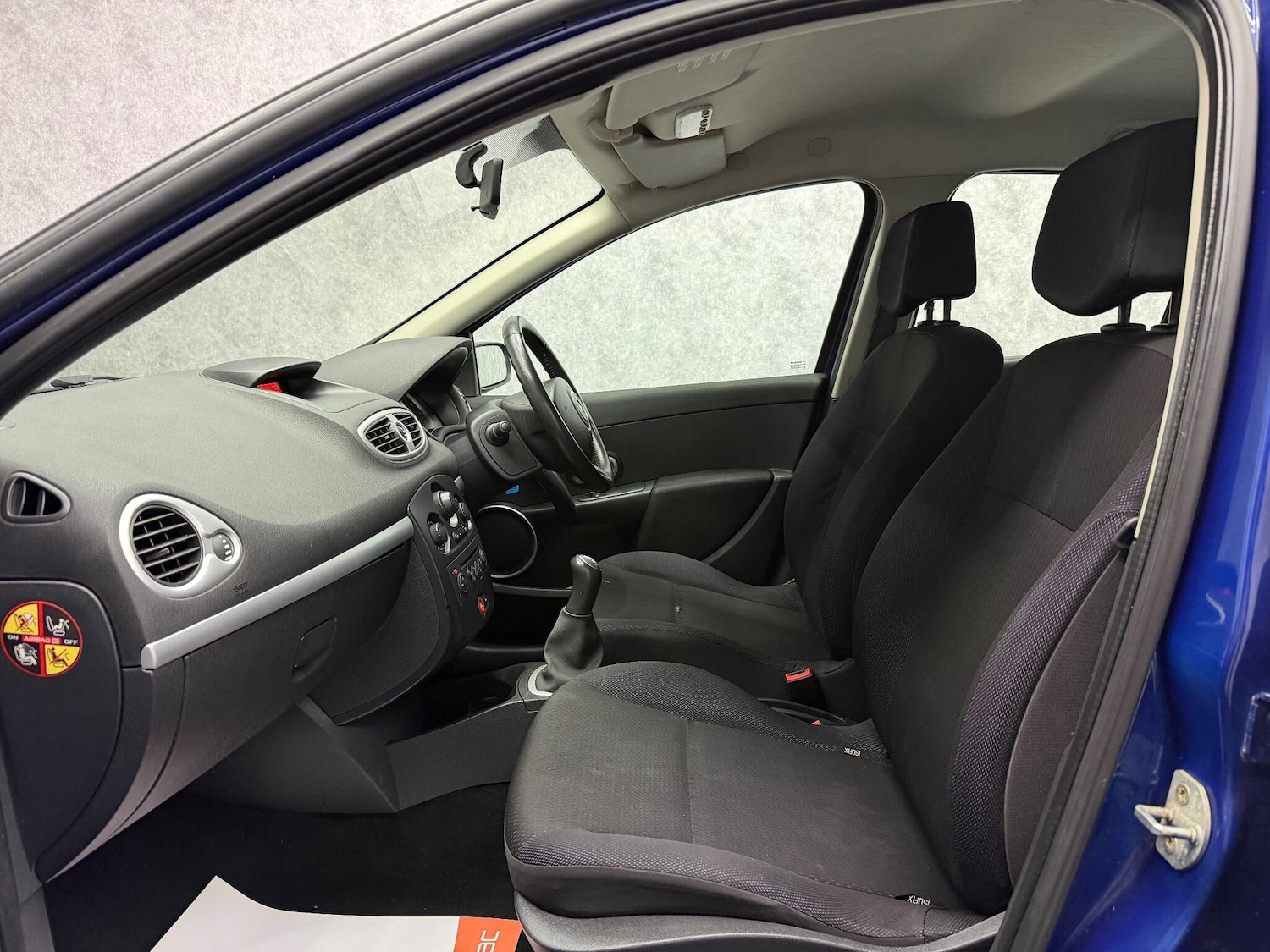 Used Renault Clio 2006 for sale - 78058057: Photo 3