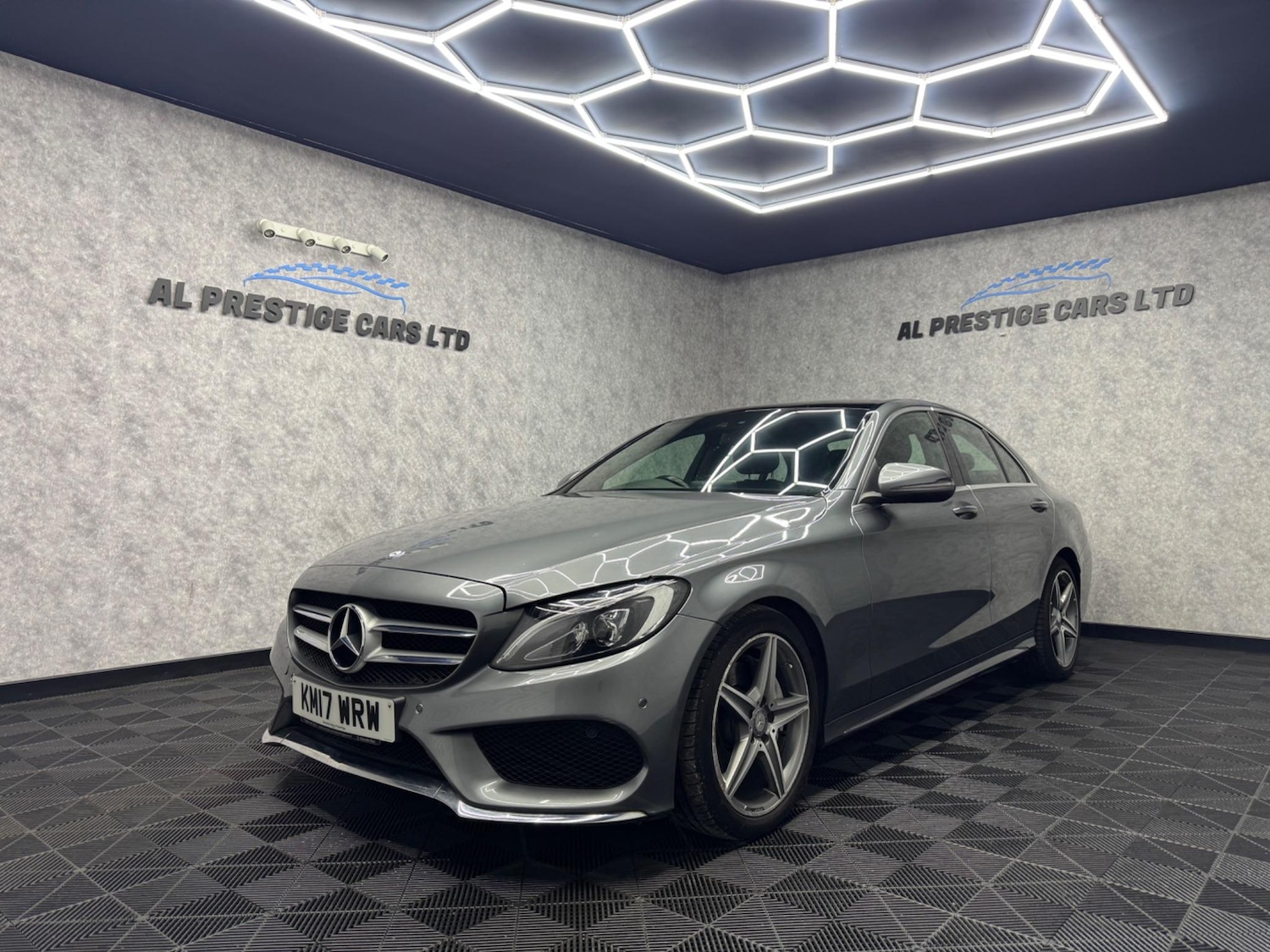Used Mercedes-Benz C Class 2017 for sale - 74324051: Photo 1