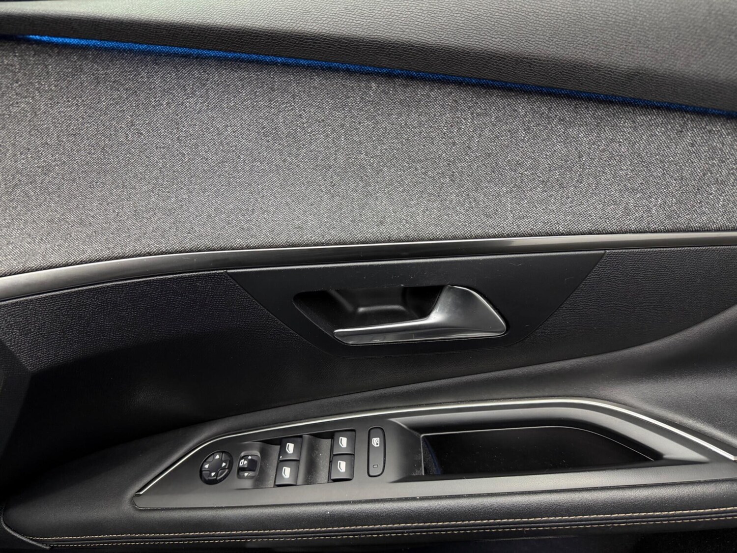 Used Peugeot 3008 2020 for sale - 77839547: Photo 28