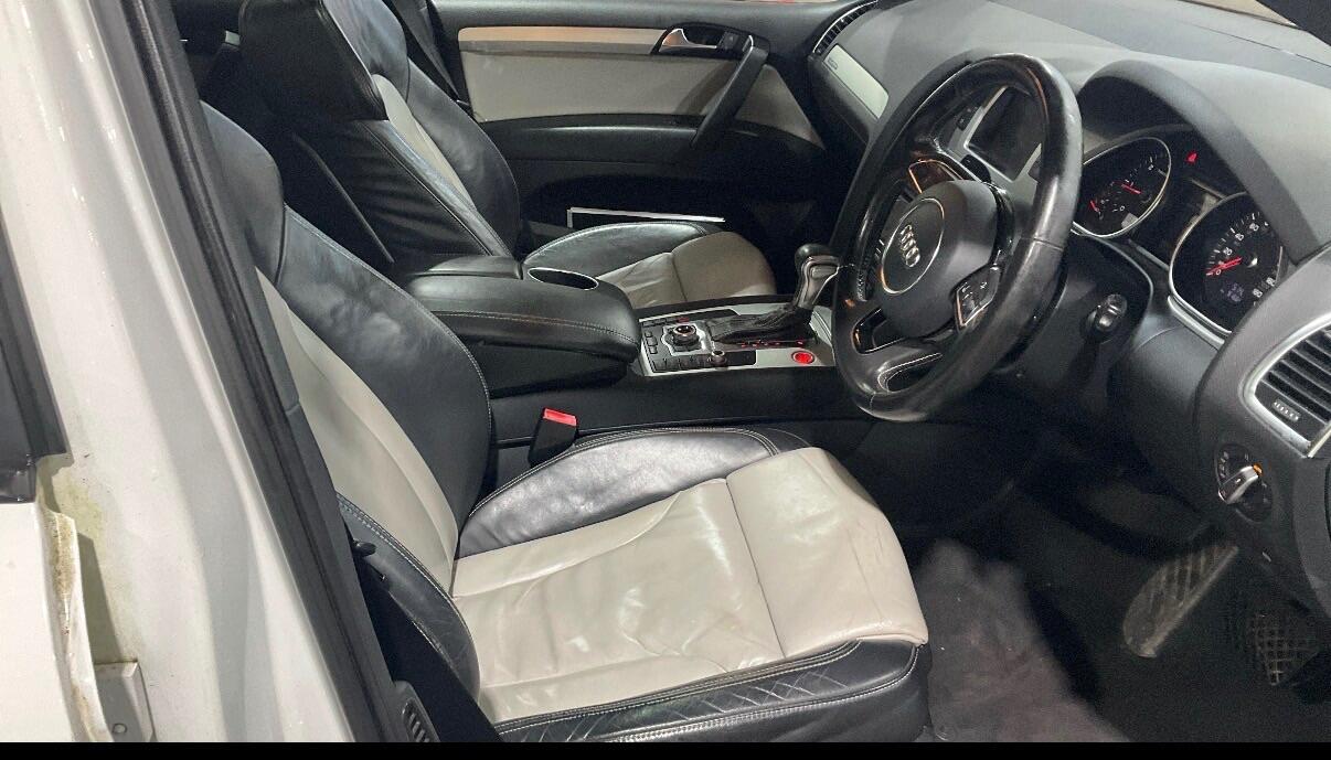 Used Audi Q7 2011 for sale - 77633260: Photo 2