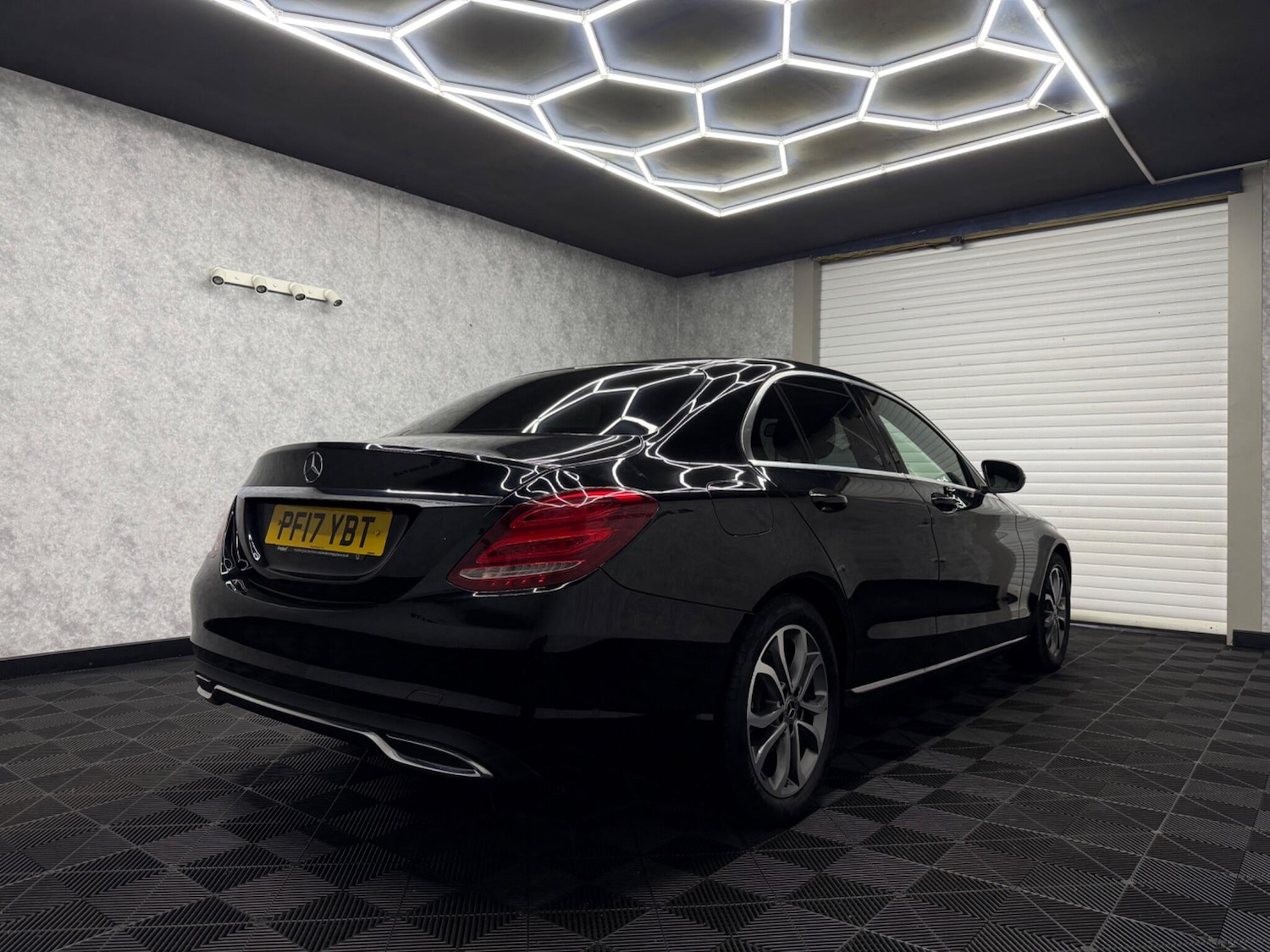 Used Mercedes-Benz C Class 2017 for sale - 77982473: Photo 4