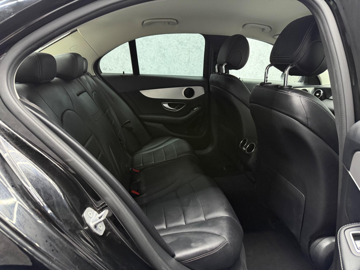 Used Mercedes-Benz C Class 2017 for sale - 77982473: Photo 9