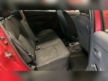 Used Dacia Sandero 2018 for sale - 77645752: Photo