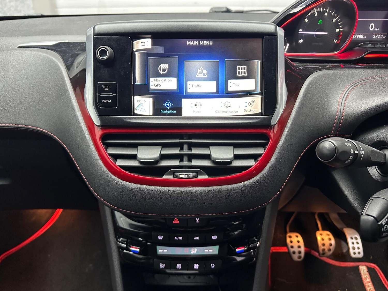 Used Peugeot 208 2013 for sale - 77977697: Photo 9