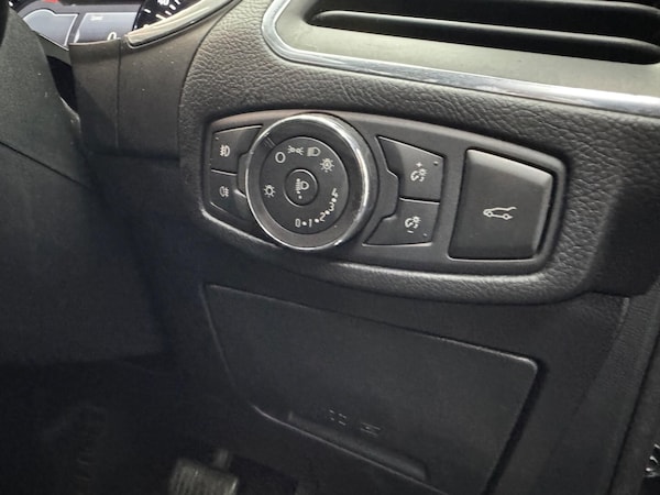 Used Ford Galaxy 2019 for sale - 74383937: Photo 27