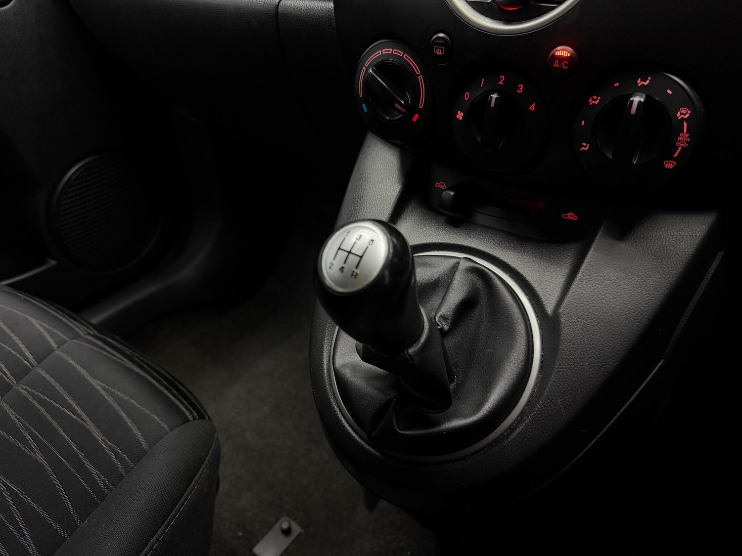 Used Mazda Mazda2 for sale - 78057533: Photo 11