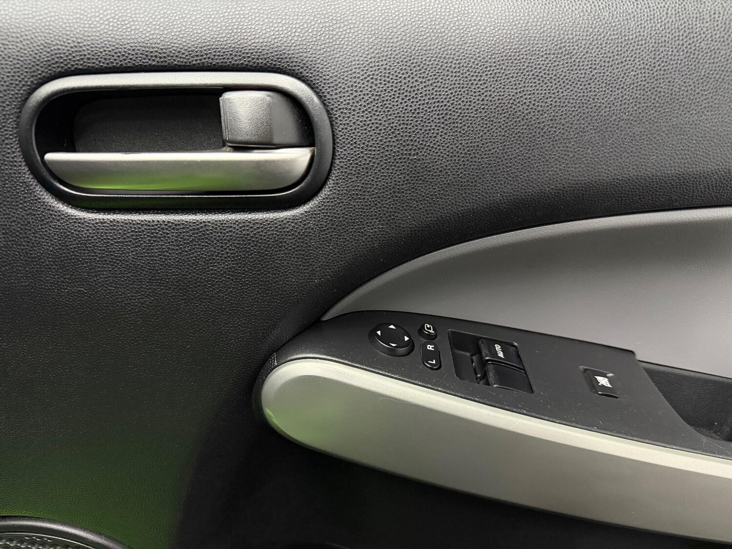 Used Mazda Mazda2 for sale - 78057533: Photo 18