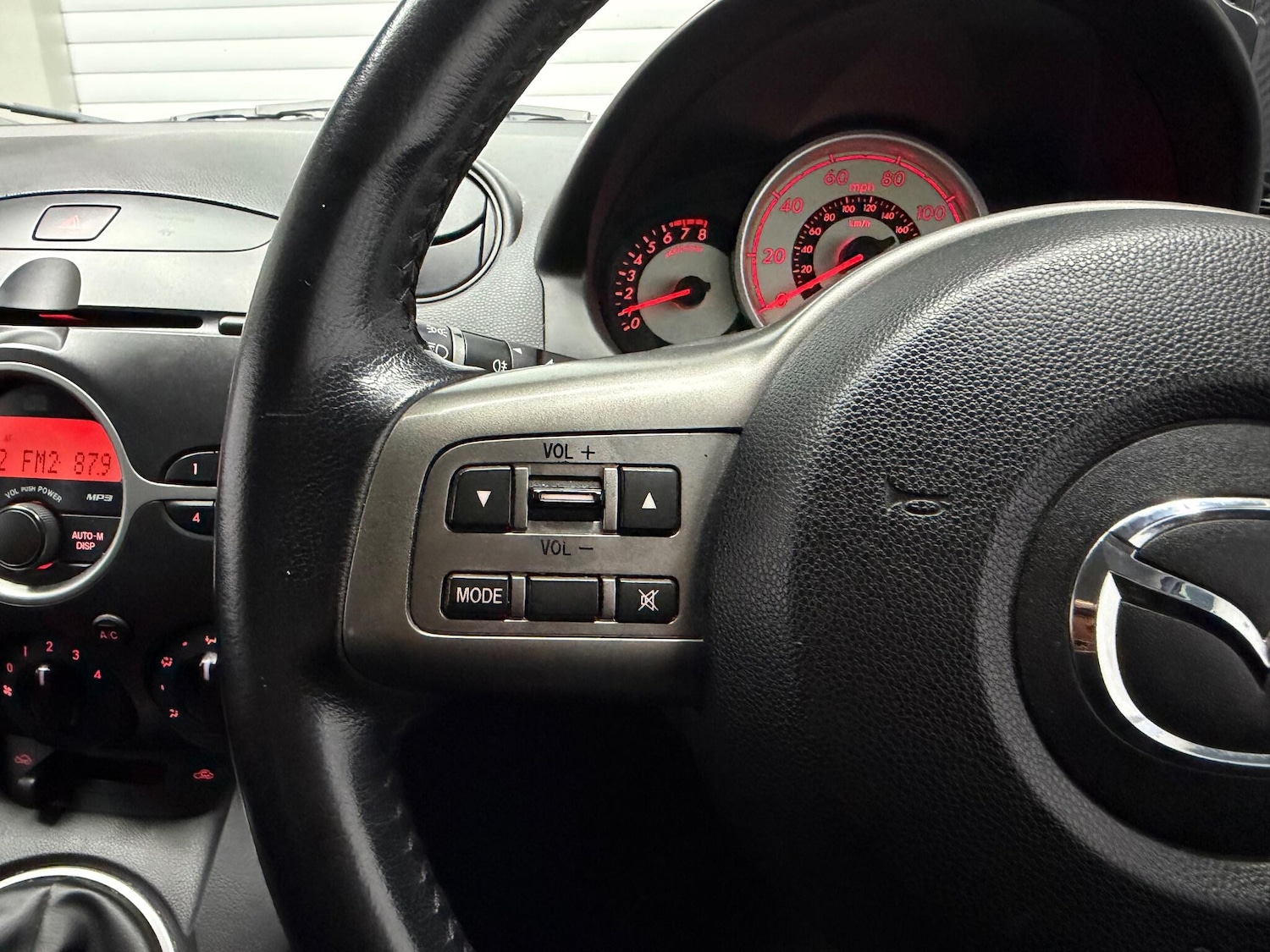 Used Mazda Mazda2 for sale - 78057533: Photo 8