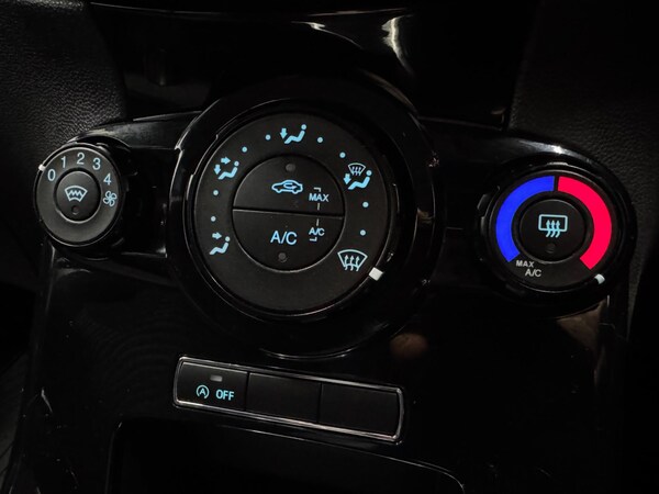 Used Ford Fiesta 2013 for sale - 73750943: Photo 29