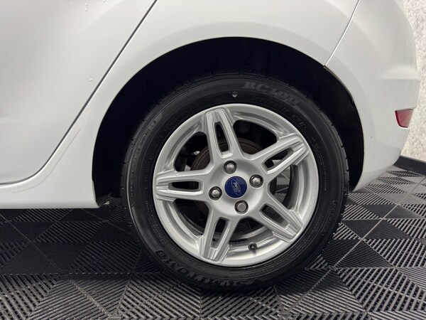 Used Ford Fiesta 2013 for sale - 73750943: Photo 32
