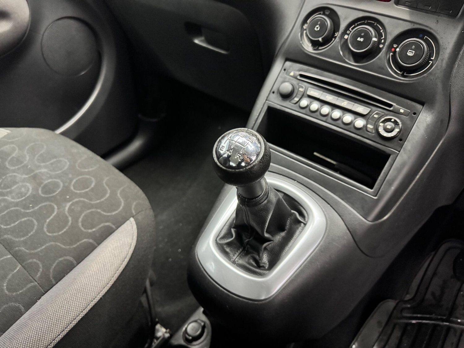 Used Citroen C3 Picasso 2012 for sale - 76772119: Photo 8