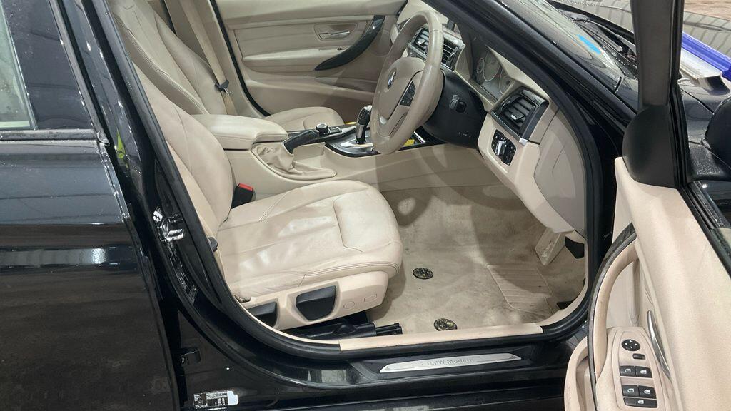 Used BMW 3 Series 2012 for sale - 76381070: Photo 2