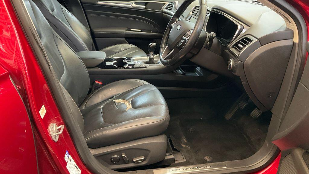 Used Ford Mondeo 2016 for sale - 77331365: Photo 2