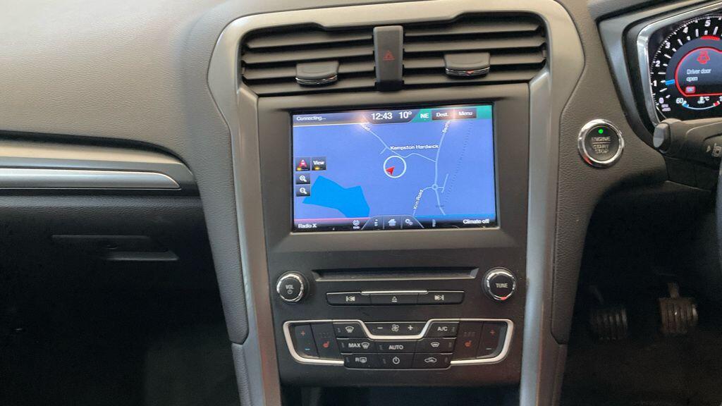 Used Ford Mondeo 2016 for sale - 77331365: Photo 4