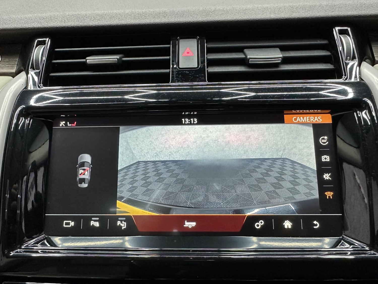 Used Land Rover Discovery 2019 for sale - 77411568: Photo 34