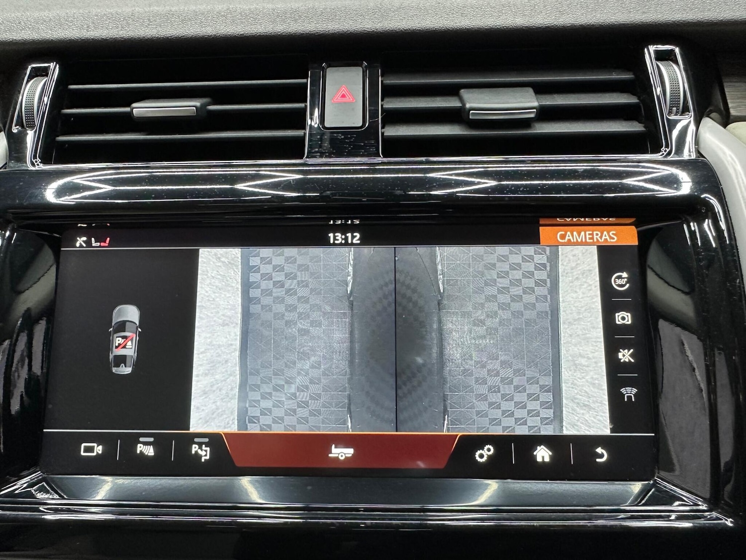 Used Land Rover Discovery 2019 for sale - 77411568: Photo 35