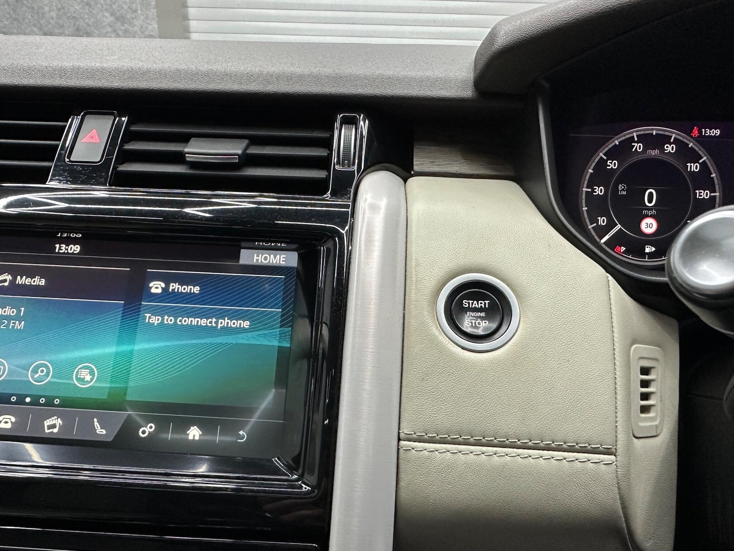 Used Land Rover Discovery 2019 for sale - 77411568: Photo 48