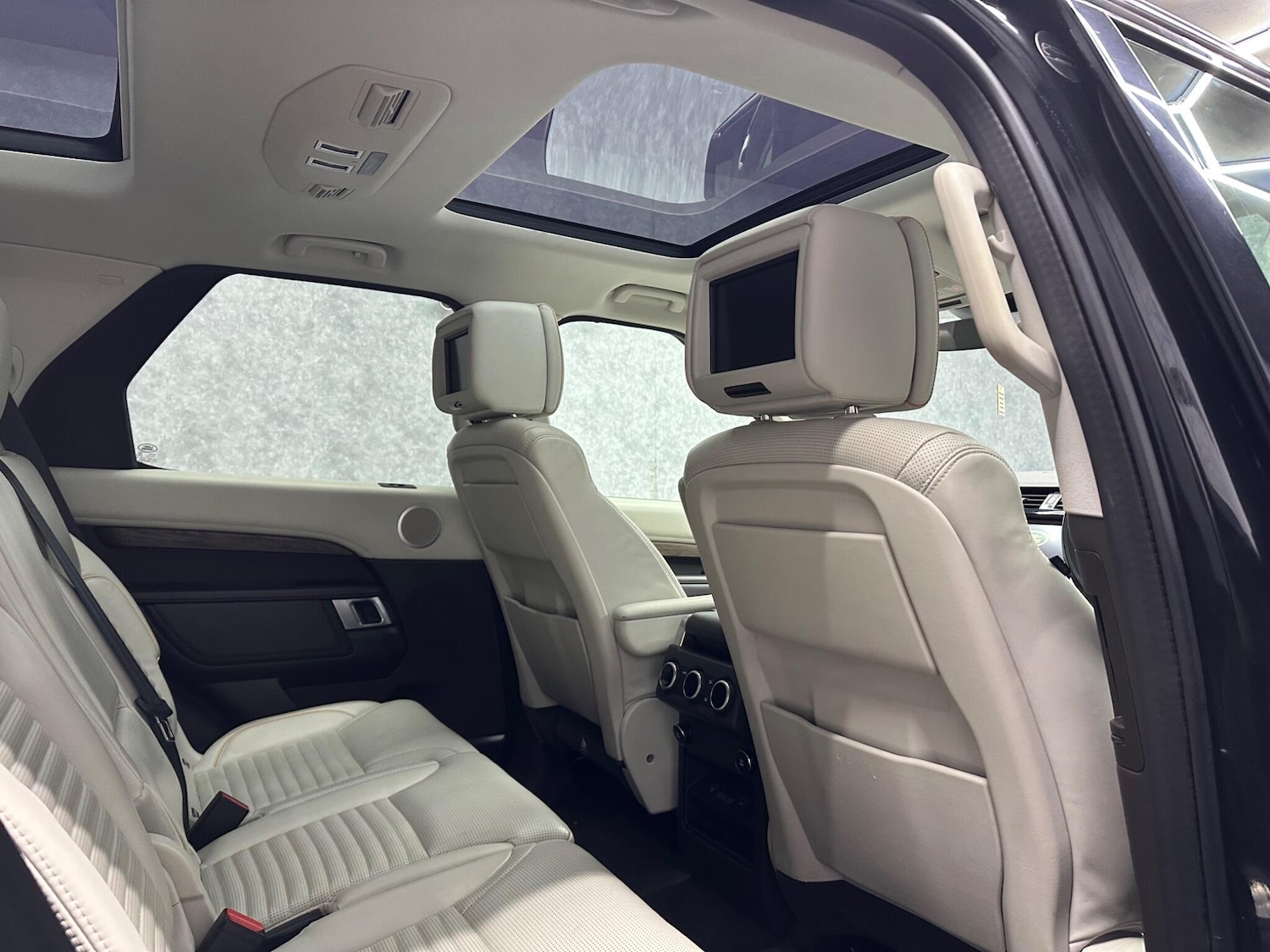 Used Land Rover Discovery 2019 for sale - 77411568: Photo 62