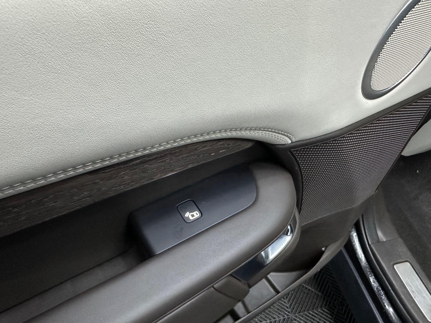 Used Land Rover Discovery 2019 for sale - 77411568: Photo 66