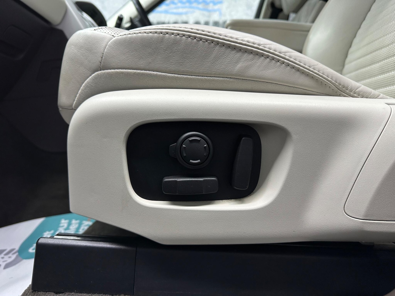 Used Land Rover Discovery 2019 for sale - 77411568: Photo 77