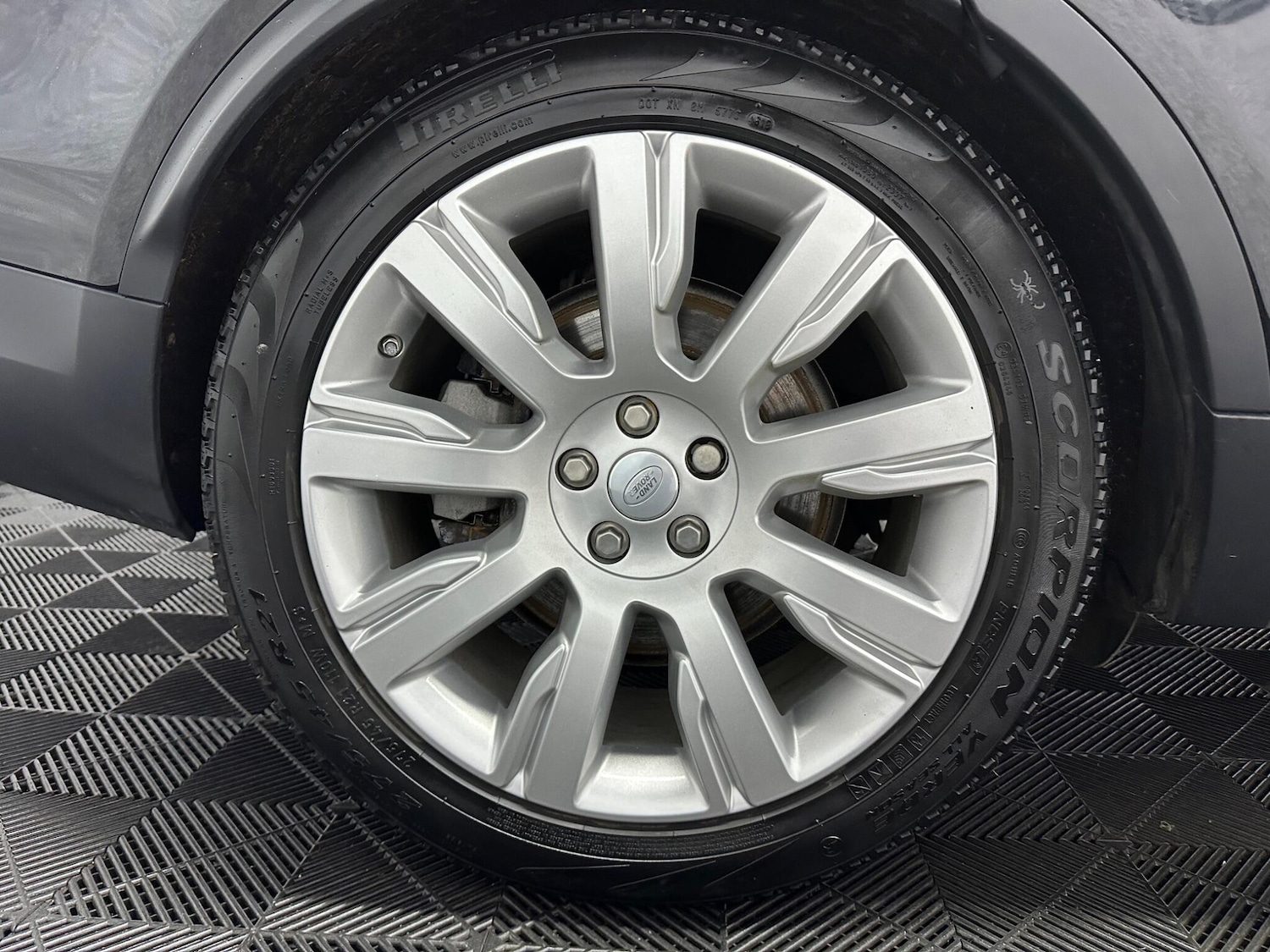 Used Land Rover Discovery 2019 for sale - 77411568: Photo 81