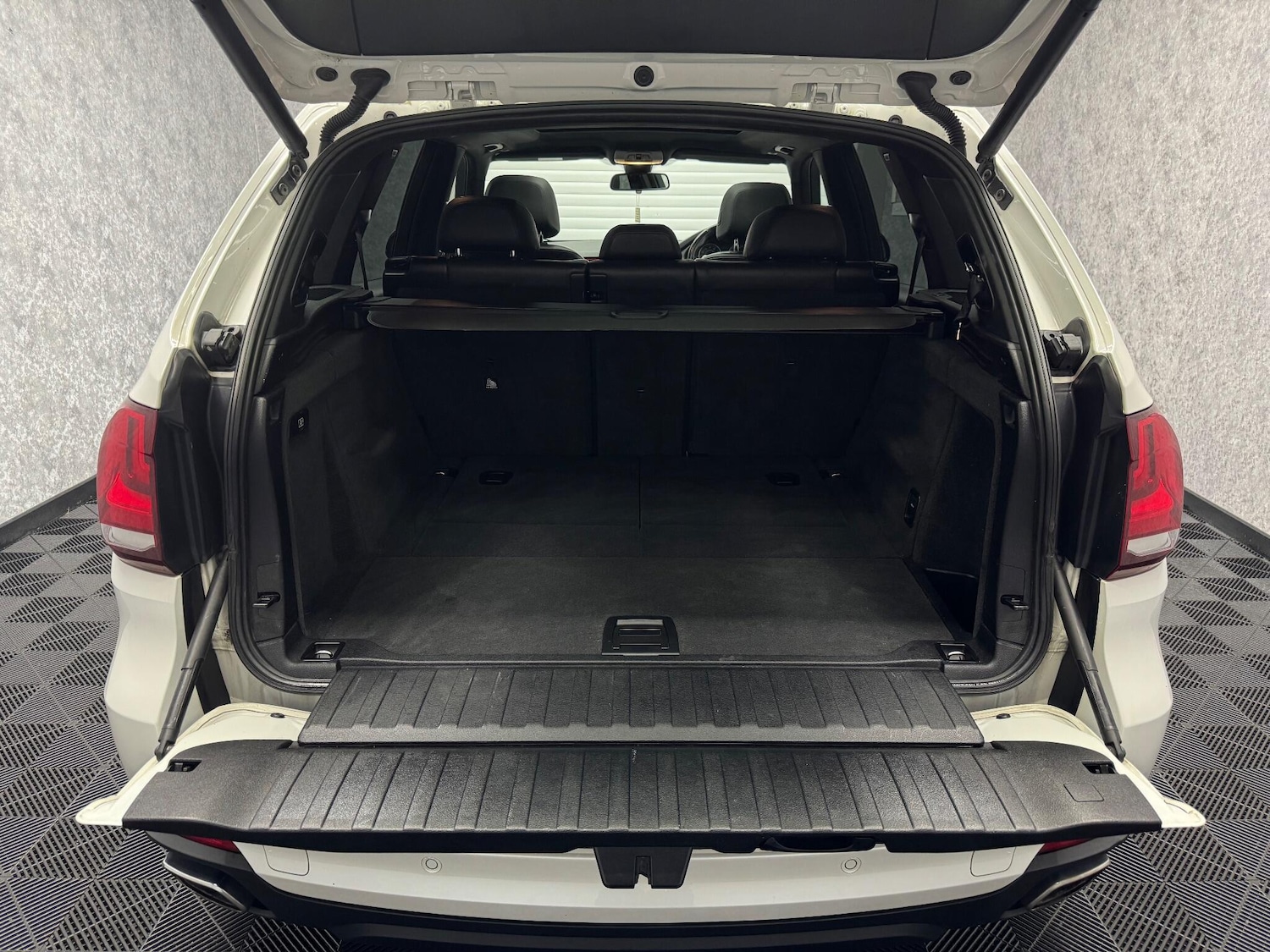 Used BMW X5 2014 for sale - 76380522: Photo 36