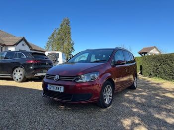 Used Volkswagen Touran 2011 for sale - 79664356: Photo