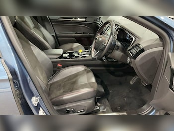 Used Ford Mondeo 2021 for sale - 76440588: Photo