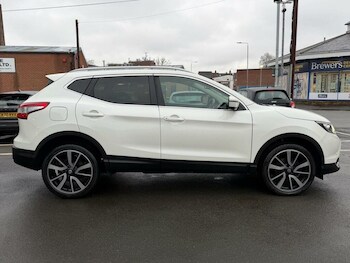Used Nissan Qashqai 2015 for sale - 77909376: Photo