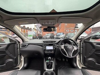 Used Nissan Qashqai 2015 for sale - 77909376: Photo