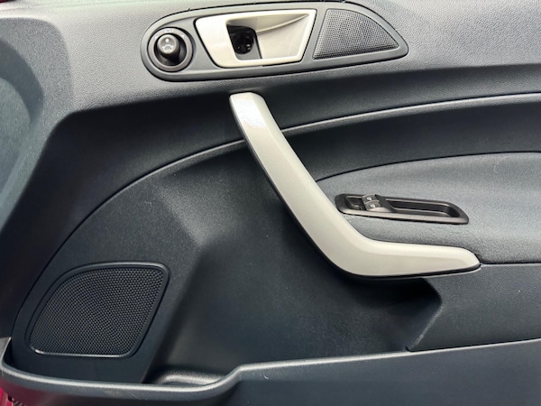 Used Ford Fiesta 2011 for sale - 72658337: Photo 15