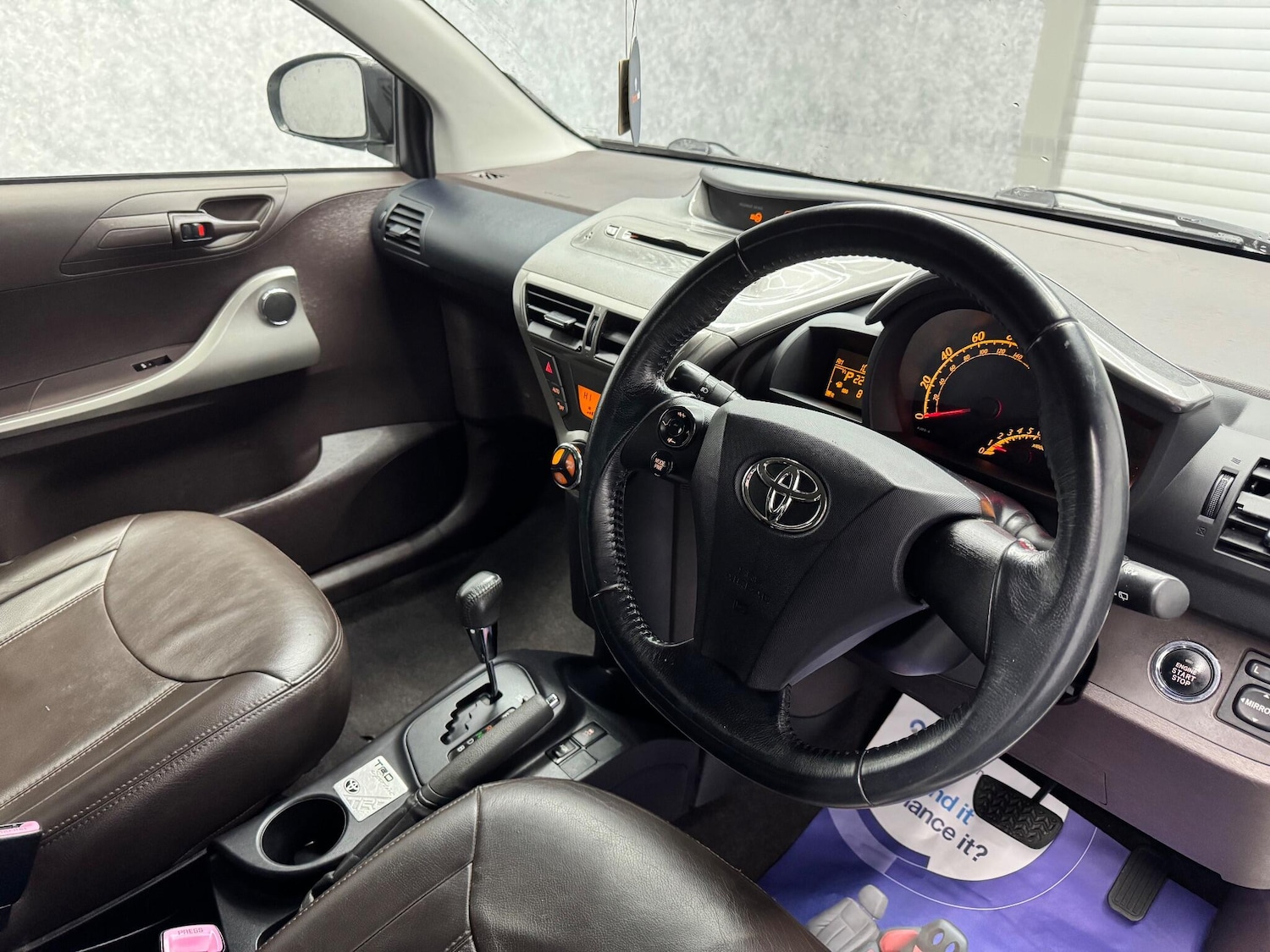 Used Toyota IQ 2010 for sale - 76936032: Photo 9