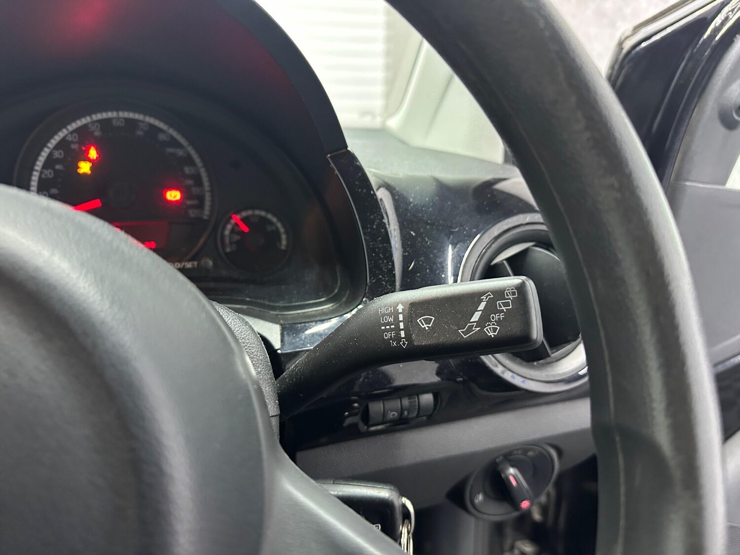 Used Volkswagen up! 2016 for sale - 77637423: Photo 10