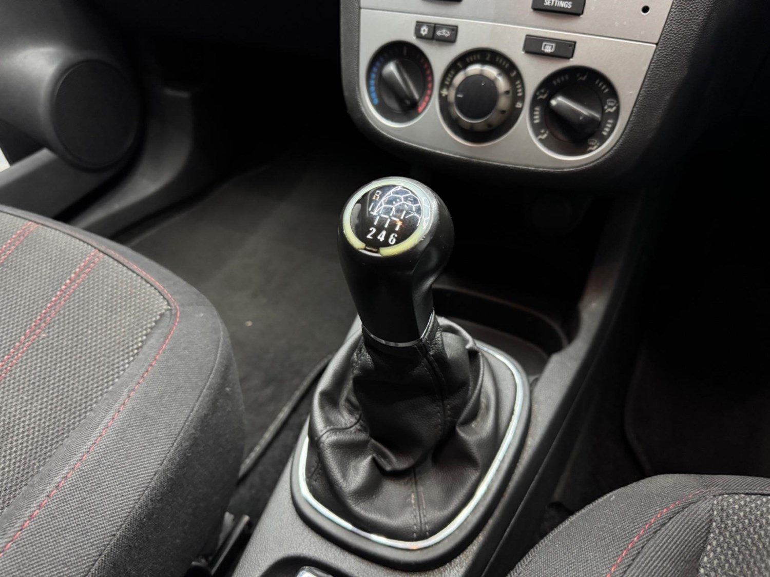 Vauxhall Corsa (10) - 1.3 CDTi 16v SXi 3dr - Image 13