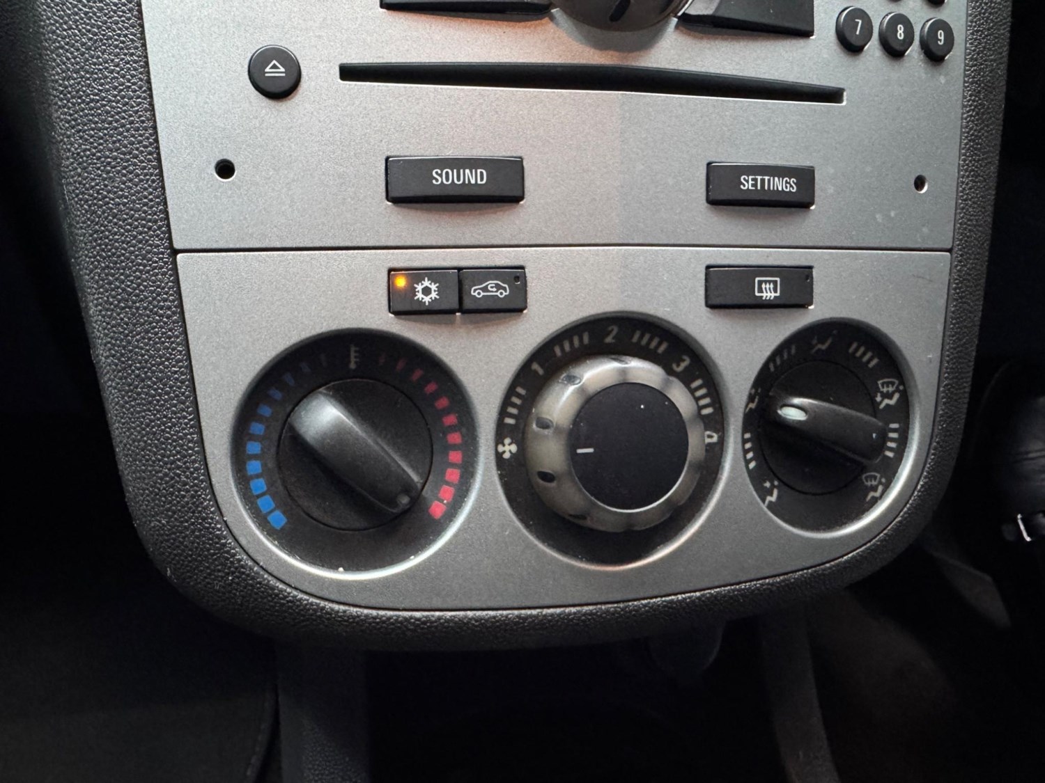 Vauxhall Corsa (10) - 1.3 CDTi 16v SXi 3dr - Image 6