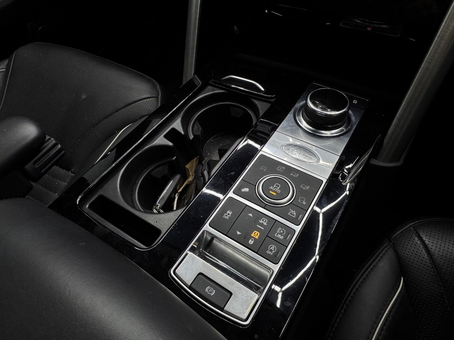 Used Land Rover Discovery 2017 for sale - 76839946: Photo 11