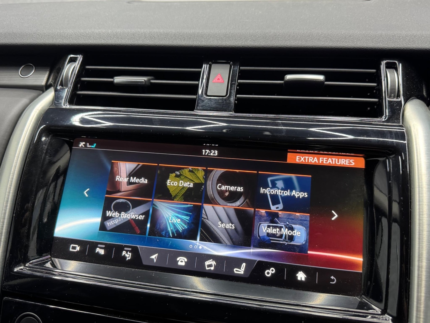 Used Land Rover Discovery 2017 for sale - 76839946: Photo 17